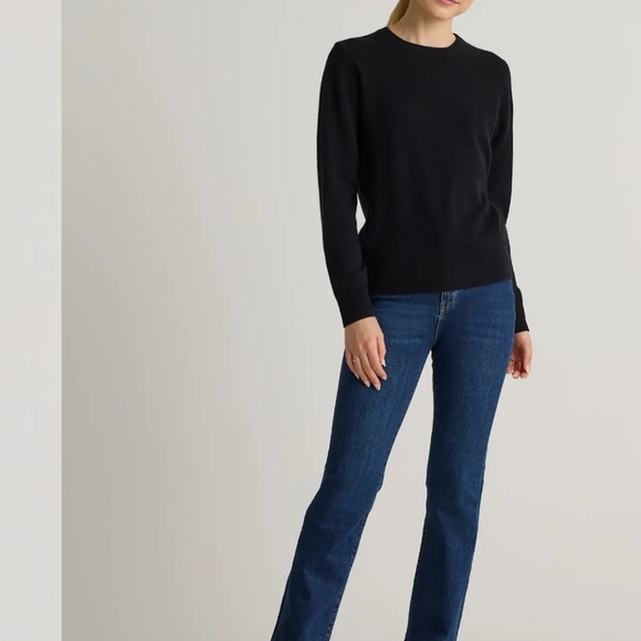 Quince Mongolian Cashmere Black Crew Neck Sweater - Picture 10 of 15